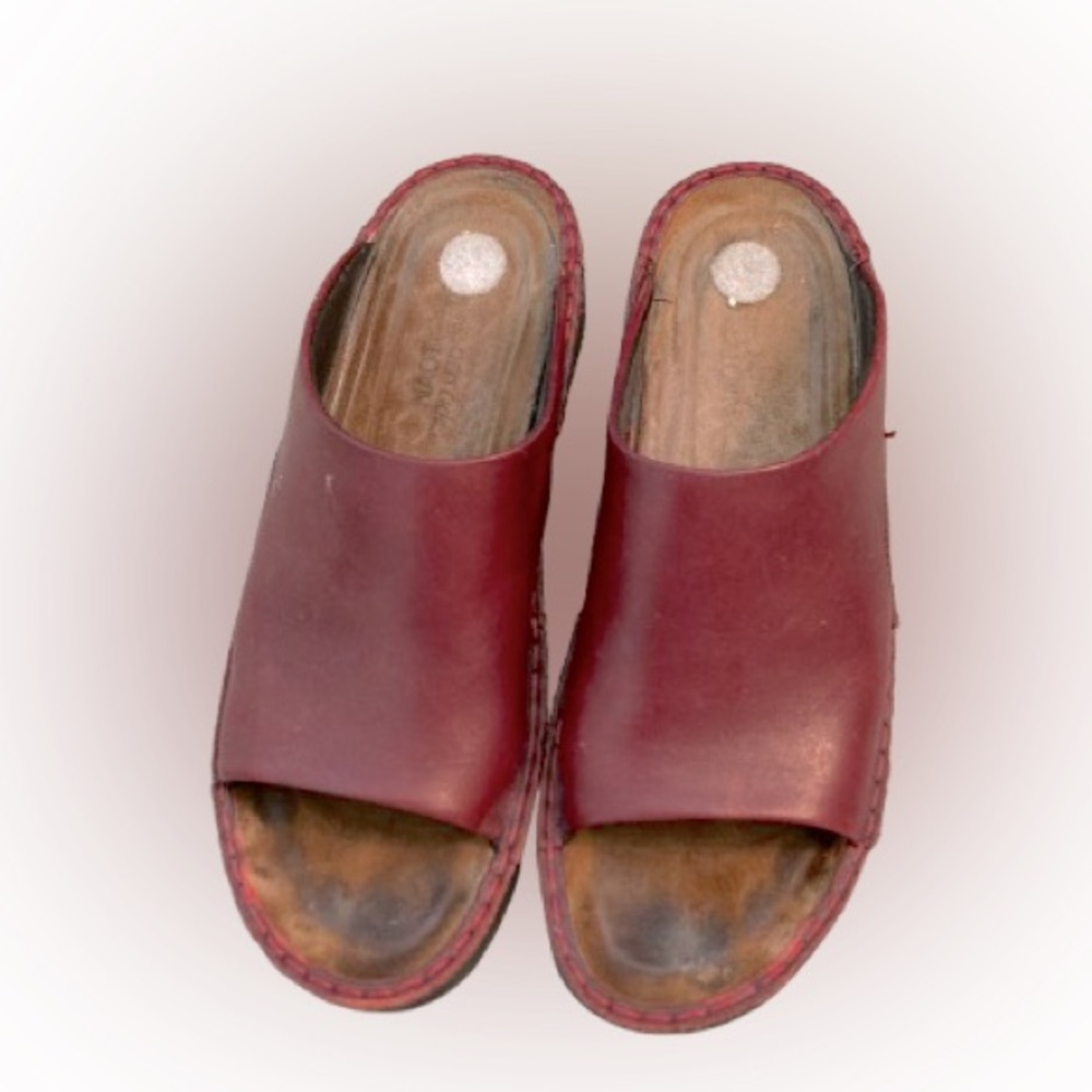 NAOT | Rome High Scandinavian Leather Sandal, Color is Rimba Size 10